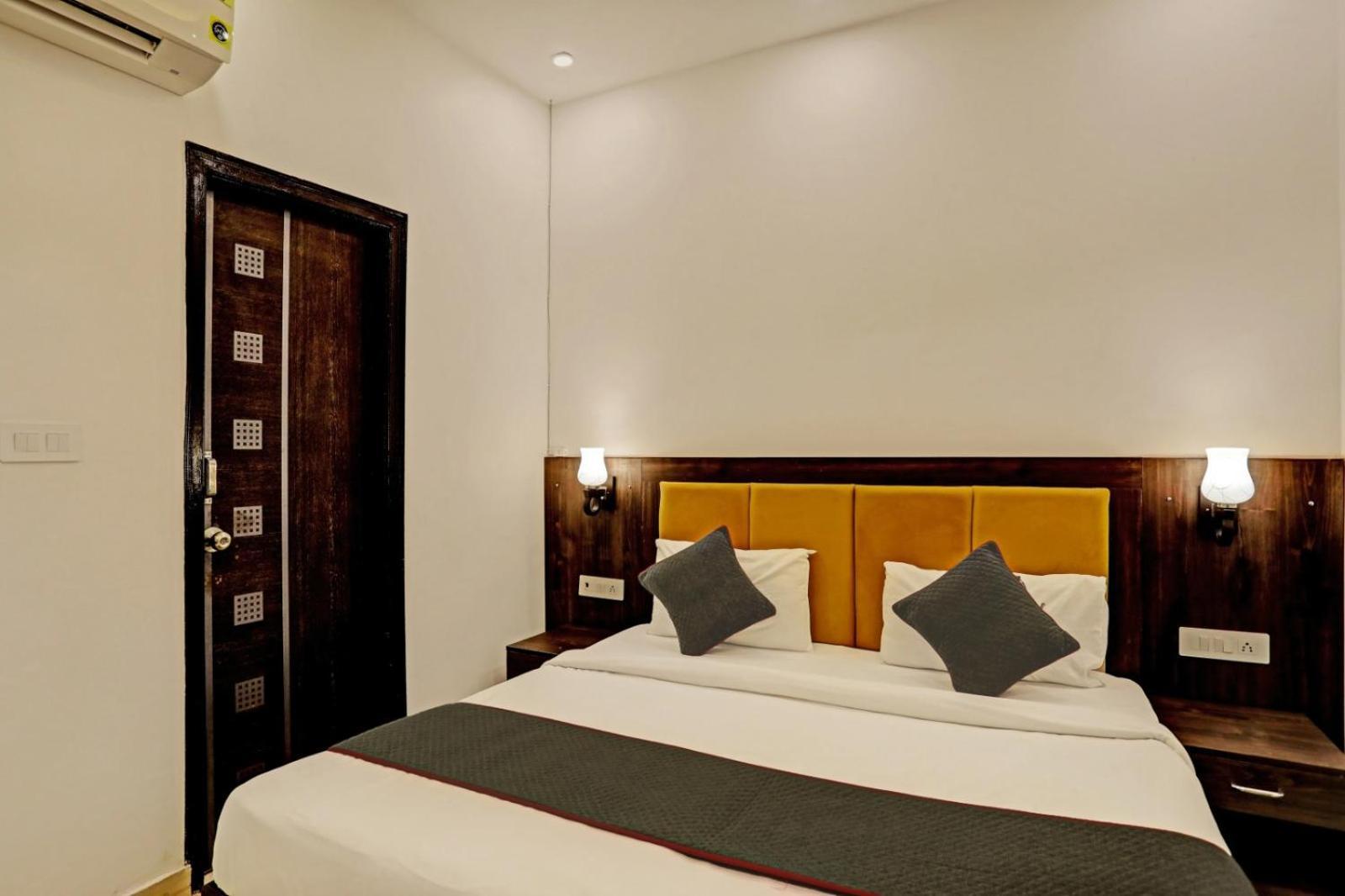 Hotel Golden Prime King New Delhi Buitenkant foto