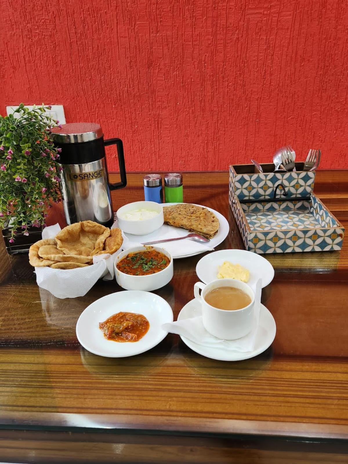 Hotel Golden Prime King New Delhi Buitenkant foto