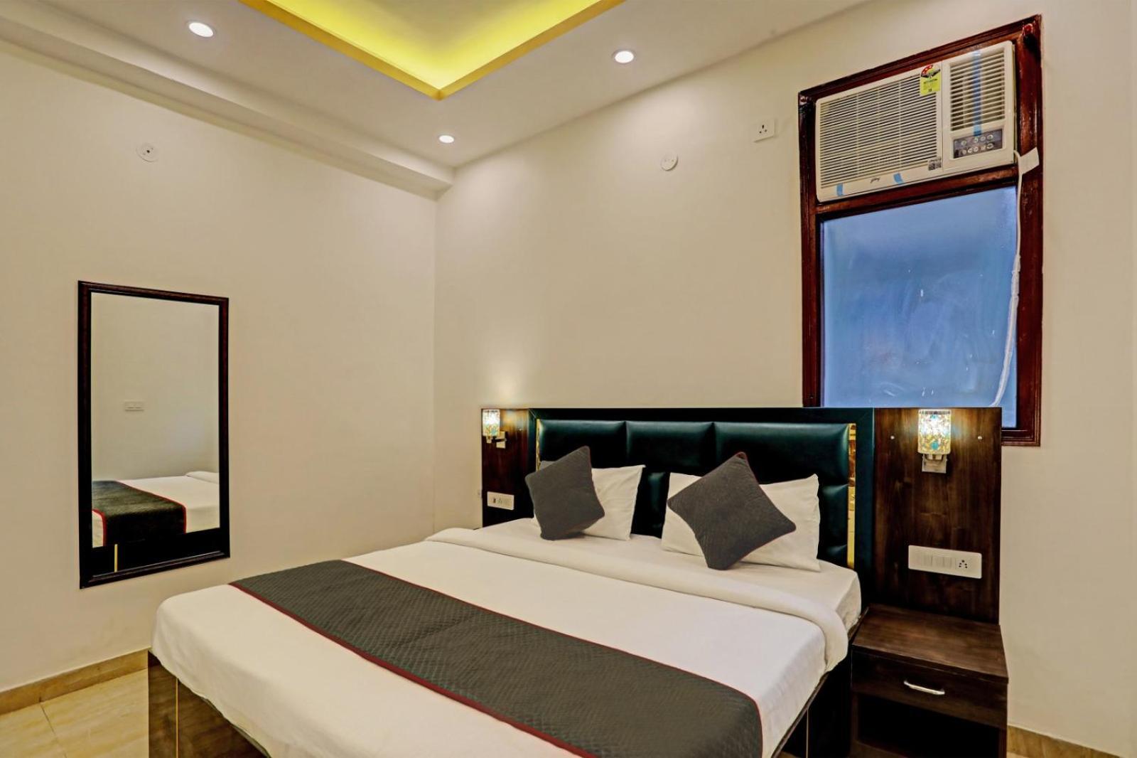 Hotel Golden Prime King New Delhi Buitenkant foto
